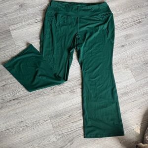 Lane Bryant Livi Active Soft Bootcut Leggings in Emerald Green